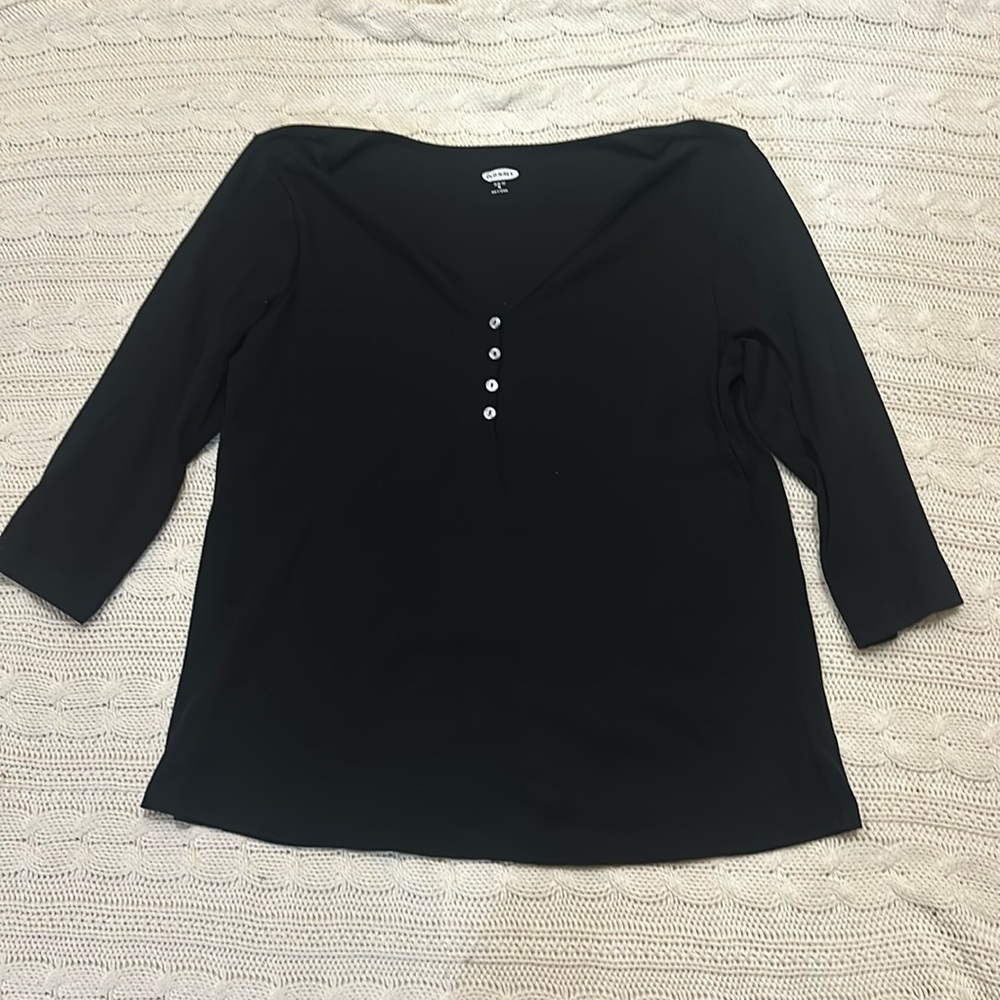 Black old navy ribbed 3/4 sleeve shirt size xl